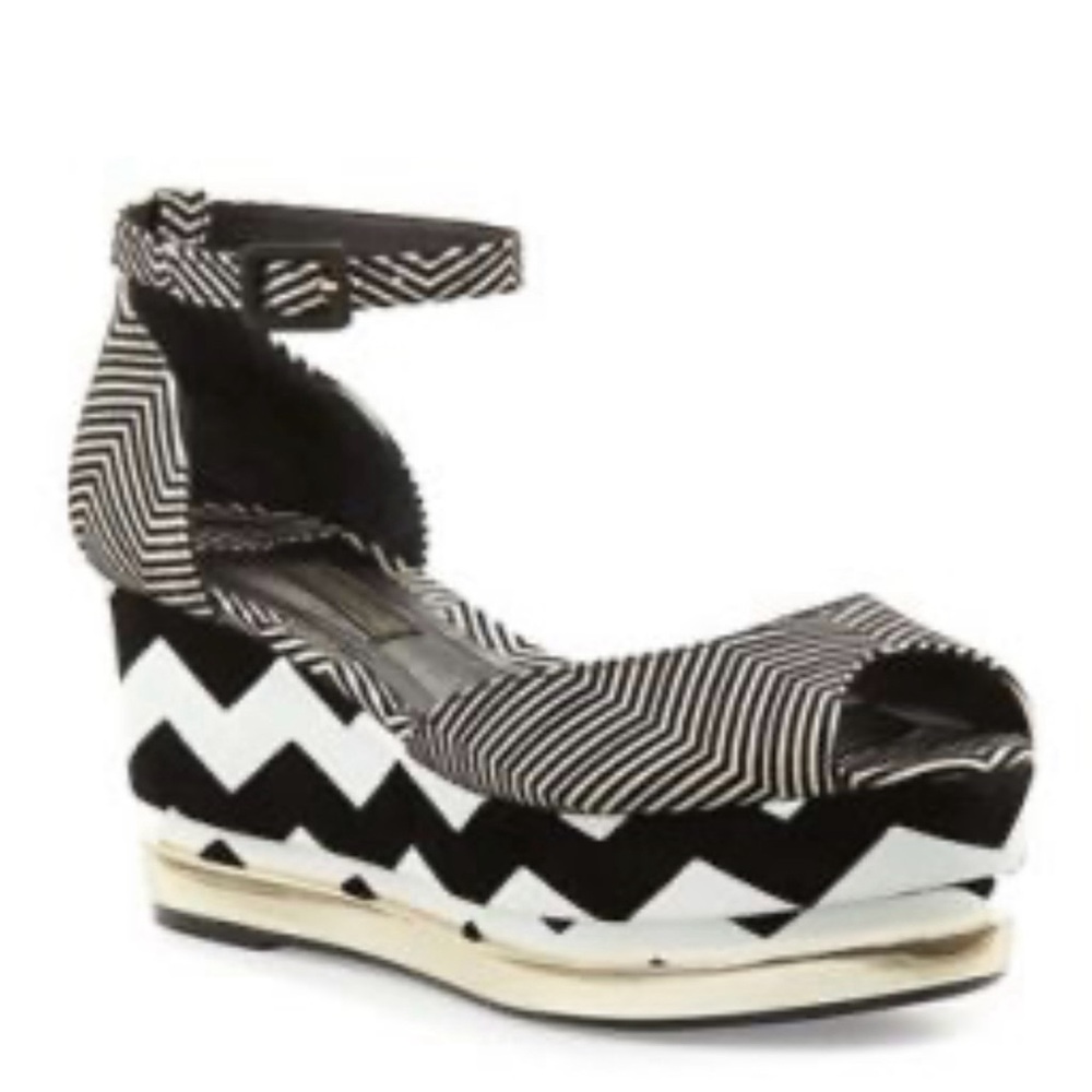 SCHUTZ Abstract Black White Suede w Fabric Ankle Strap Metallic Platform Sz 7
